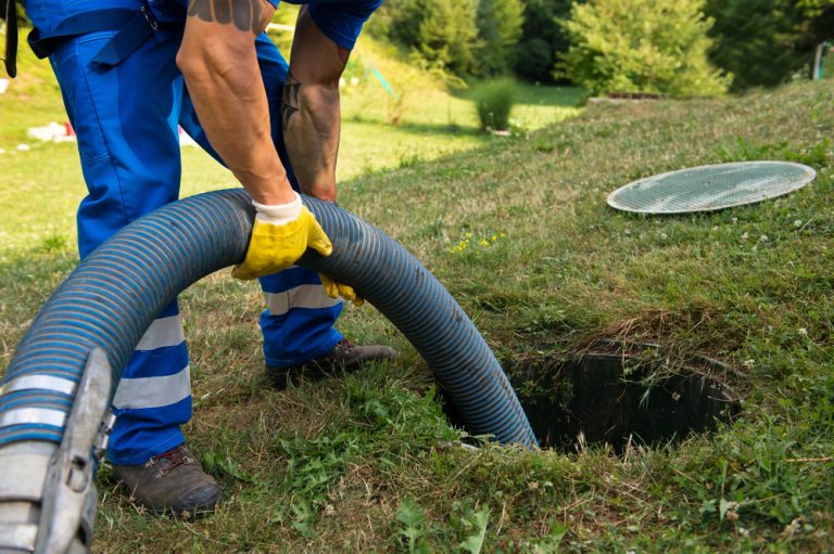 Jak dbać o środowisko? Praktyczny poradnik na temat usuwania zanieczyszczeń oraz zarządzaniu nieczystościami